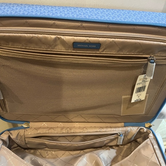MICHAEL Michael Kors Travel Small Pacific Blue signature Suitcase - Picture 10 of 11
